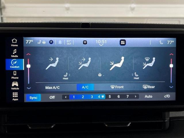 Photo of 2024 Black Clearcoat Jeep Wrangler