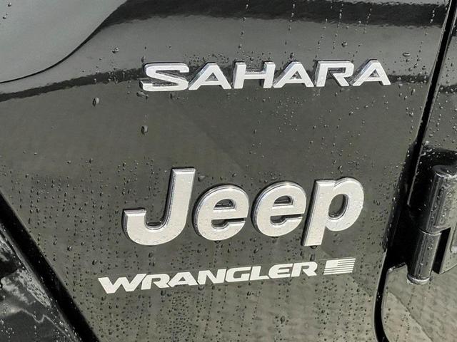 Photo of 2024 Black Clearcoat Jeep Wrangler