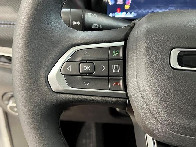 Photo of 2025 Silver Zynith Jeep Compass