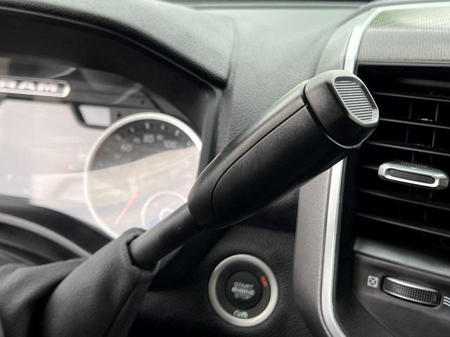 Photo of 2025 Granite Crystal Clearcoat Metallic RAM 3500