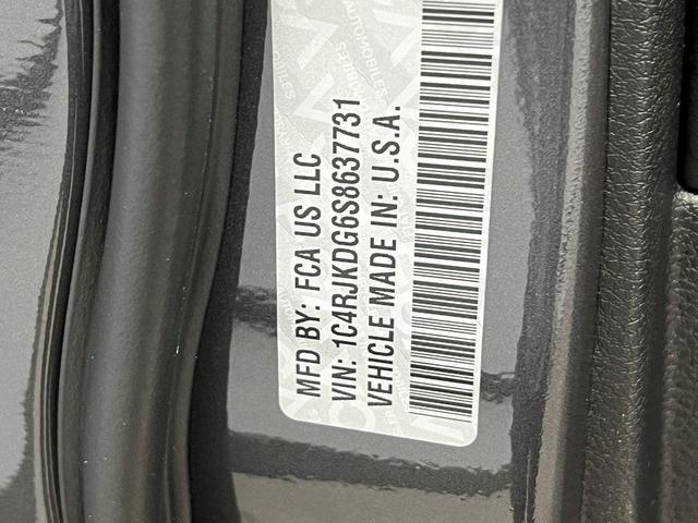 Photo of 2025 Metallic Jeep Grand Cherokee L