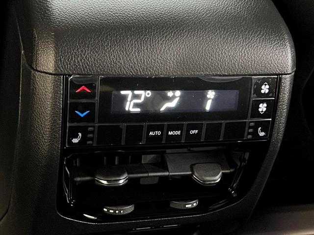 Photo of 2025 Metallic Jeep Grand Cherokee L