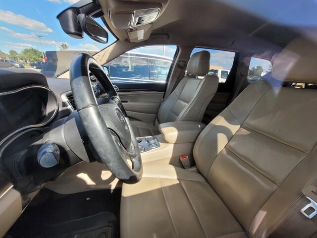 Photo of 2018 Bright White Clearcoat Jeep Grand Cherokee
