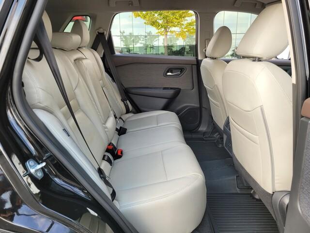 Photo of 2022 Black Nissan Rogue