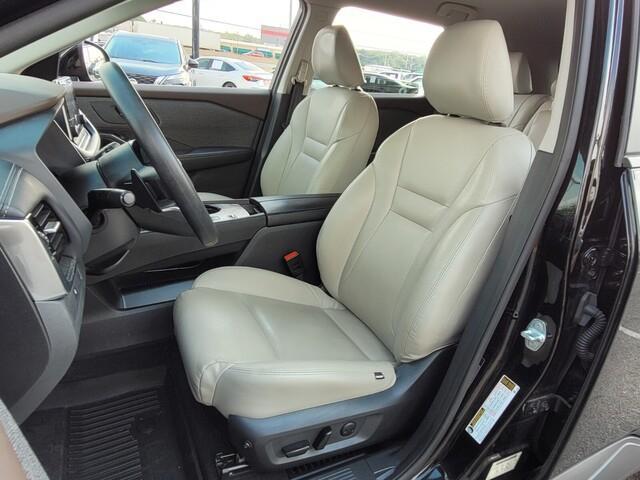 Photo of 2022 Black Nissan Rogue