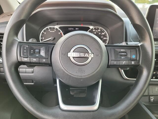 Photo of 2022 Black Nissan Rogue