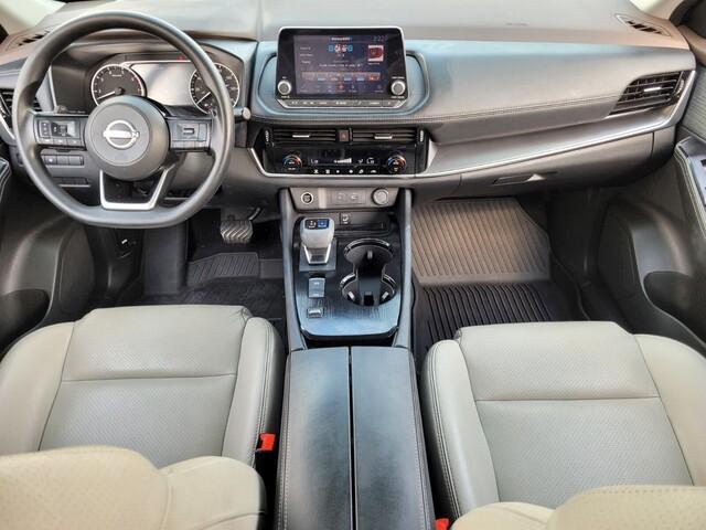 Photo of 2022 Black Nissan Rogue