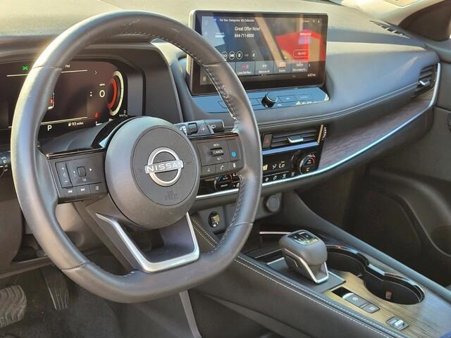 Photo of 2024 Boulder Gray Metallic Nissan Rogue