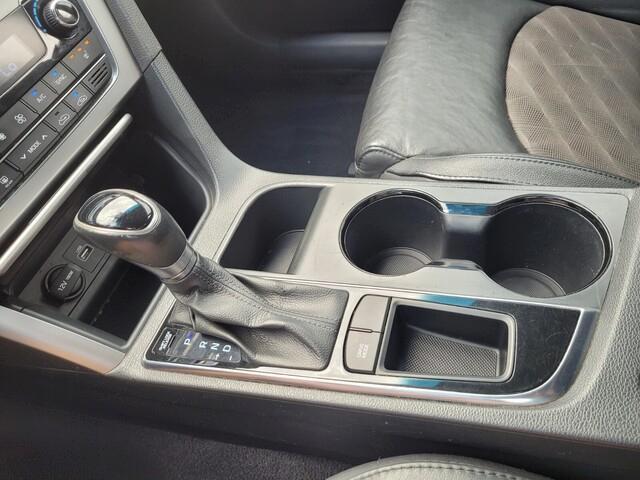 Photo of 2016 Quartz White Pearl Hyundai SONATA