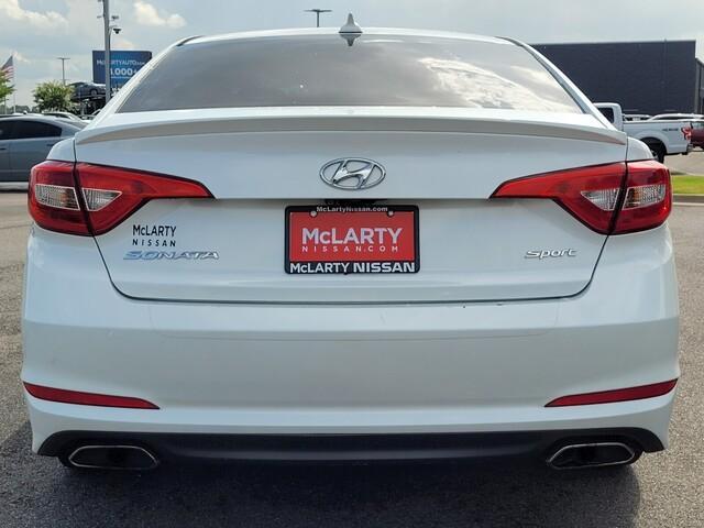 Photo of 2016 Quartz White Pearl Hyundai SONATA