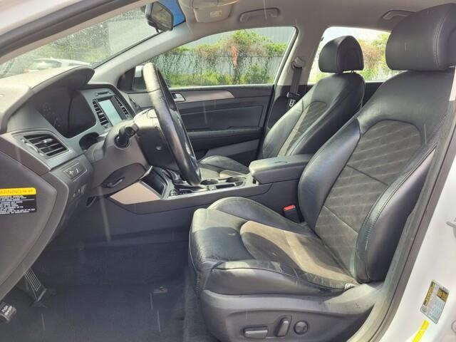 Photo of 2016 Quartz White Pearl Hyundai SONATA