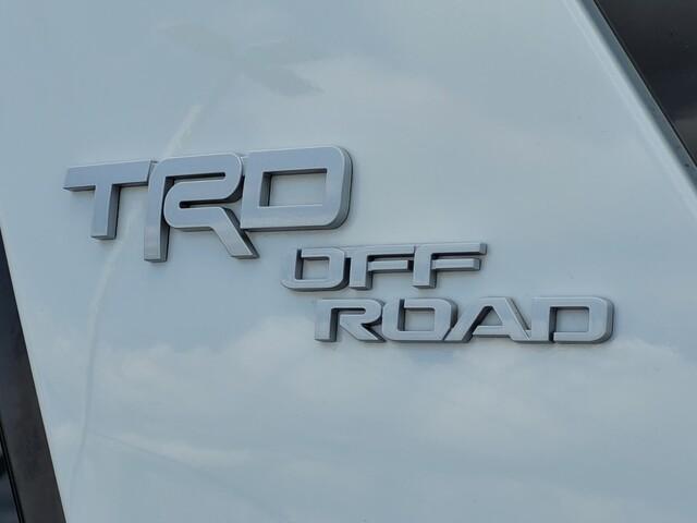 Photo of 2020 Super White Toyota 4Runner