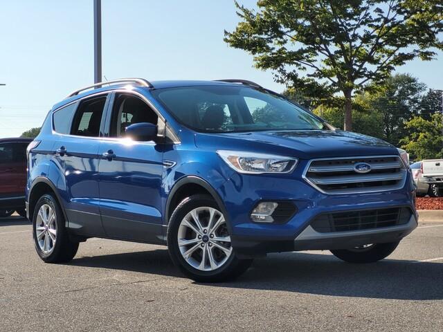 Photo of 2018 Lightning Blue Metallic Ford Escape