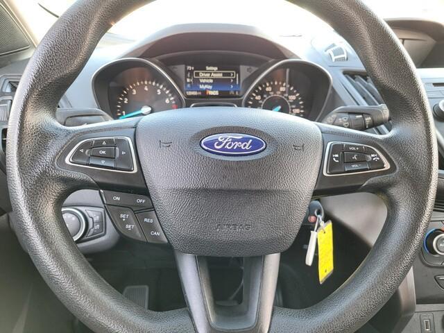Photo of 2018 Lightning Blue Metallic Ford Escape