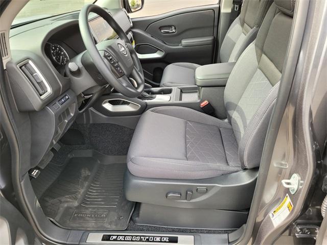 Photo of 2025 Gun Metallic Nissan Frontier