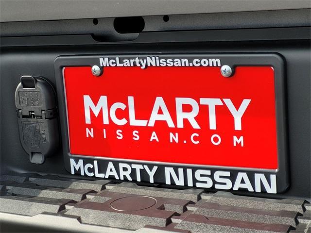 Photo of 2025 Gun Metallic Nissan Frontier