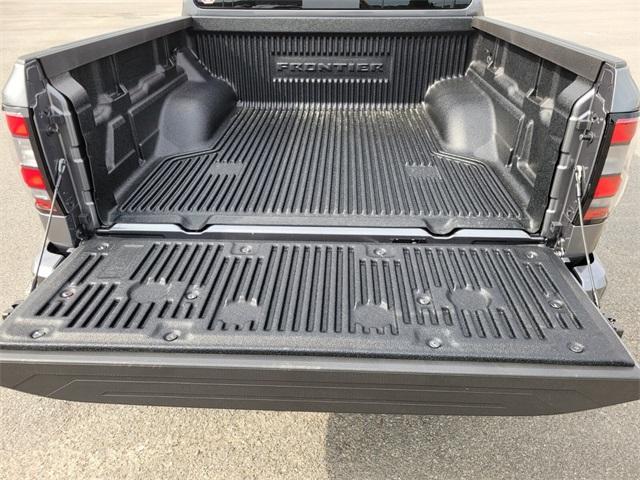 Photo of 2025 Gun Metallic Nissan Frontier
