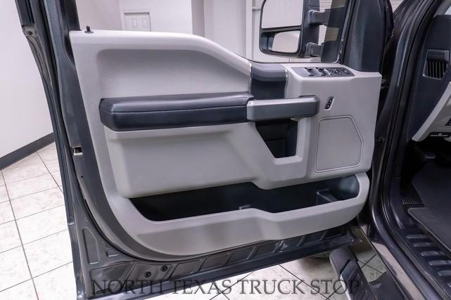 Photo of 2017 Magnetic Metallic Ford F-250