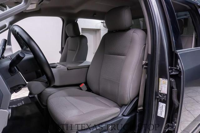 Photo of 2017 Magnetic Metallic Ford F-250
