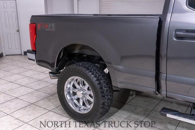 Photo of 2017 Magnetic Metallic Ford F-250