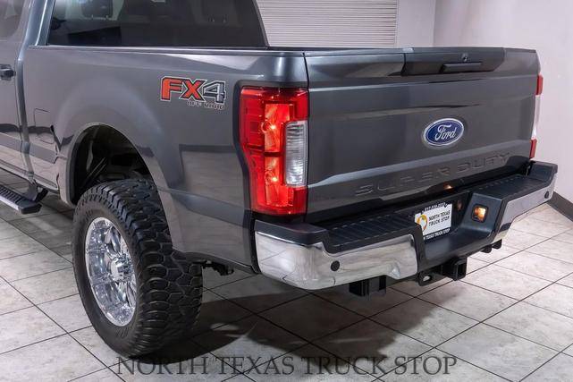 Photo of 2017 Magnetic Metallic Ford F-250
