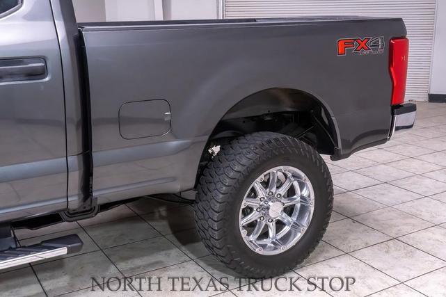 Photo of 2017 Magnetic Metallic Ford F-250