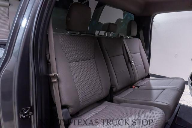 Photo of 2017 Magnetic Metallic Ford F-250