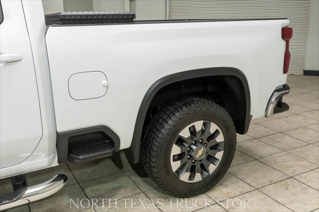 Photo of 2021 Summit White Chevrolet Silverado 2500