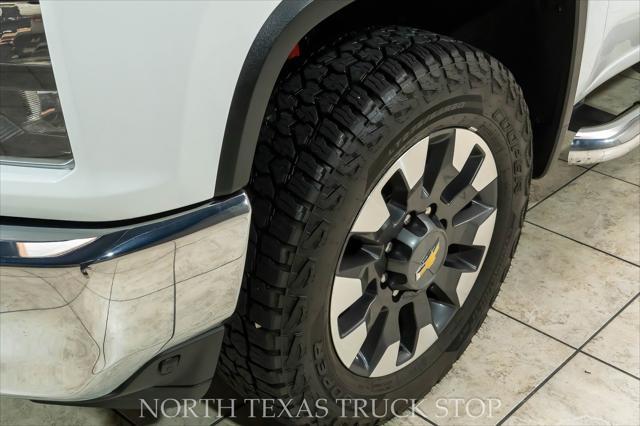 Photo of 2021 Summit White Chevrolet Silverado 2500