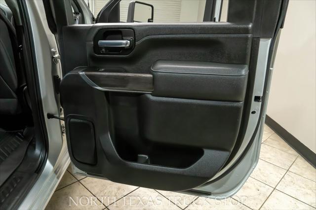 Photo of 2022 Silver Ice Metallic Chevrolet Silverado 2500