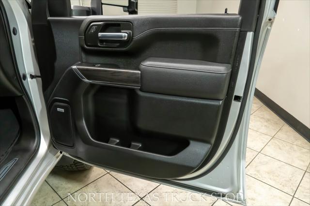 Photo of 2022 Silver Ice Metallic Chevrolet Silverado 2500