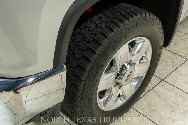 Photo of 2022 Silver Ice Metallic Chevrolet Silverado 2500