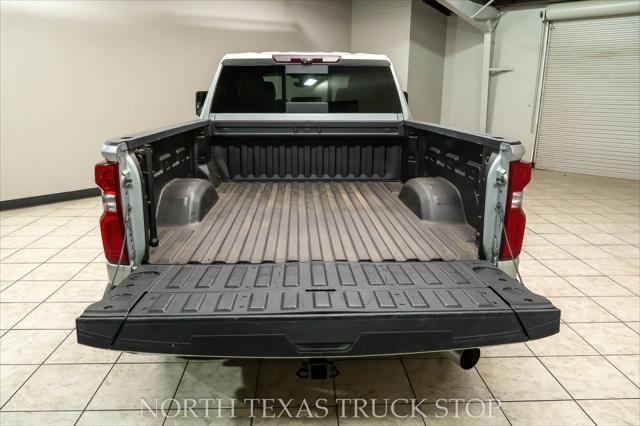 Photo of 2022 Silver Ice Metallic Chevrolet Silverado 2500