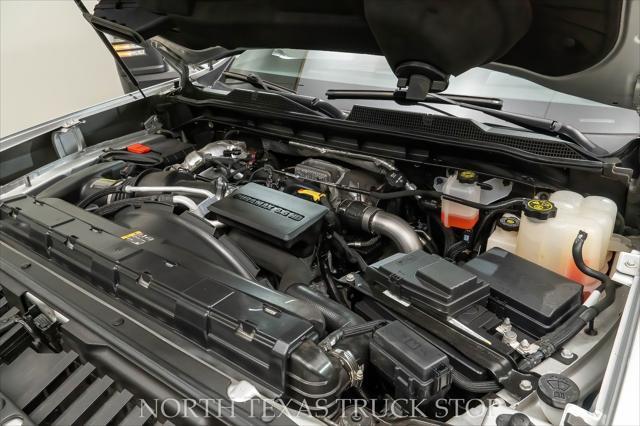 Photo of 2022 Silver Ice Metallic Chevrolet Silverado 2500