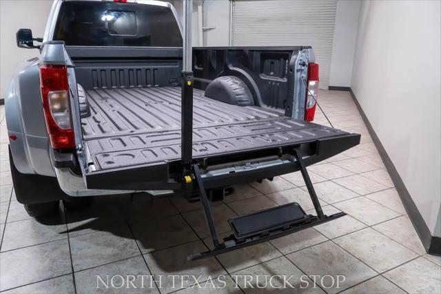 Photo of 2022 Iconic Silver Metallic Ford F-350