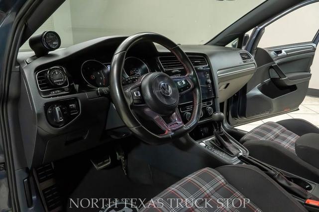 Photo of 2018 Dark Iron Blue Metallic Volkswagen Golf GTI