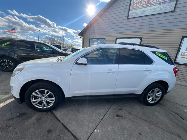 Photo of 2017 White Chevrolet Equinox