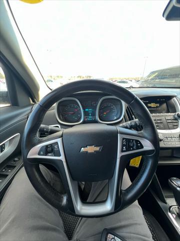 Photo of 2017 White Chevrolet Equinox