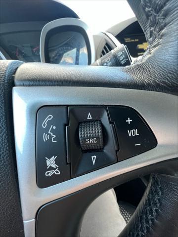 Photo of 2017 White Chevrolet Equinox