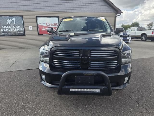Photo of 2017 Brilliant Black Crystal Pearl RAM 1500