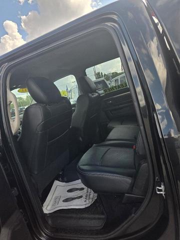 Photo of 2017 Brilliant Black Crystal Pearl RAM 1500