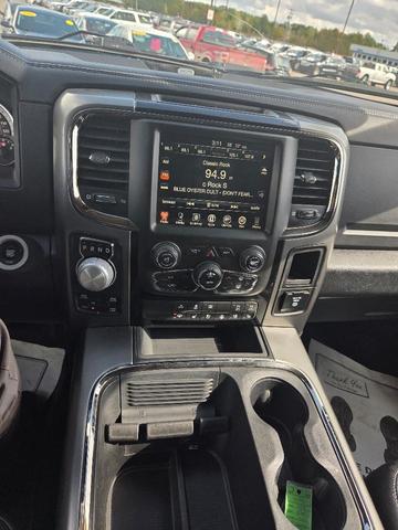 Photo of 2017 Brilliant Black Crystal Pearl RAM 1500