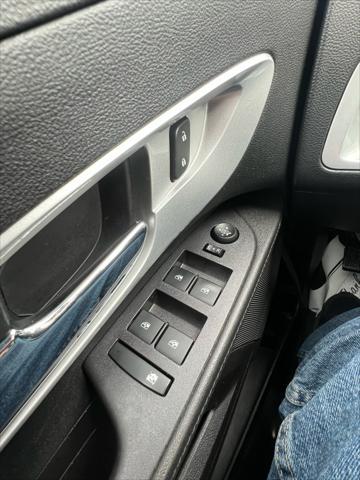 Photo of 2017 Summit White Chevrolet Equinox