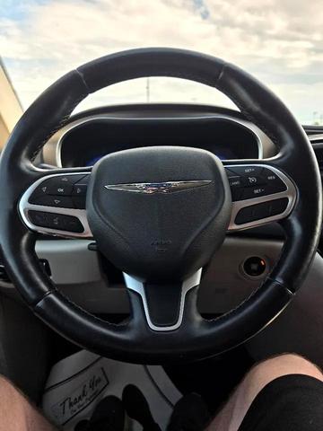 Photo of 2017 Jazz Blue Pearlcoat Chrysler Pacifica