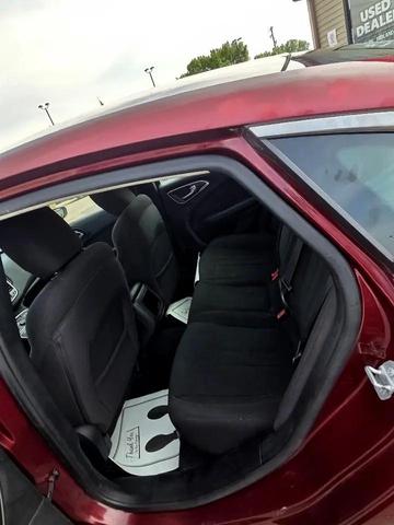 Photo of 2016 Maroon Chrysler 200
