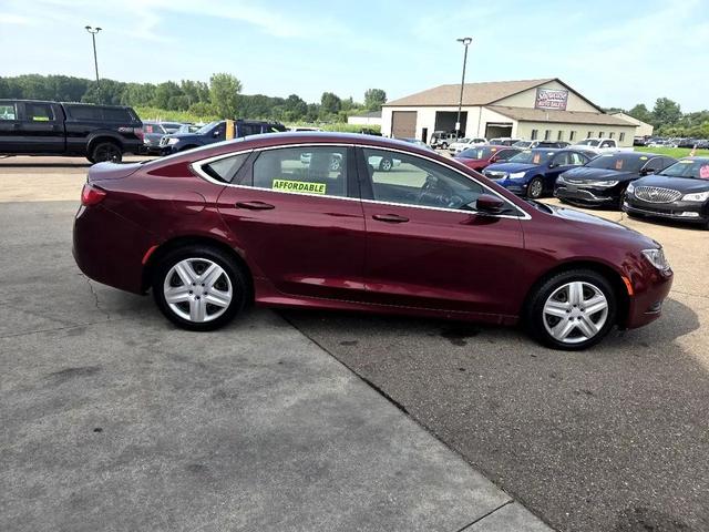 Photo of 2016 Maroon Chrysler 200