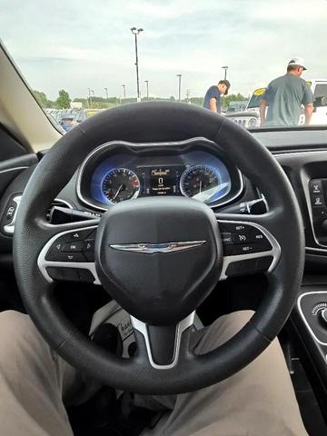 Photo of 2016 Maroon Chrysler 200