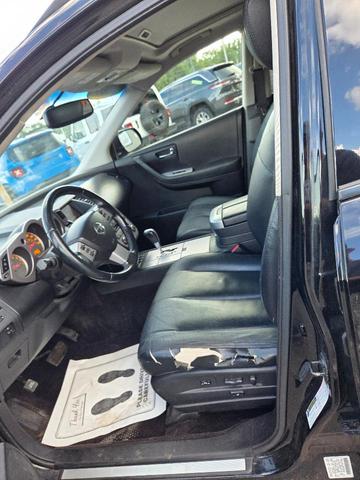 Photo of 2007 Super Black Nissan Murano