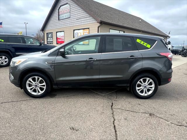 Photo of 2017 Magnetic Metallic Ford Escape