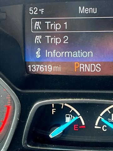 Photo of 2017 Magnetic Metallic Ford Escape